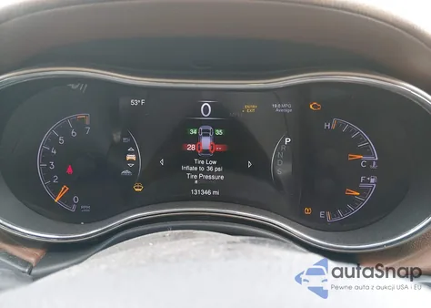 2015 Jeep Grand Cherokee Summit z USA, uszkodzony, nr VIN 1C4RJFJG4FC135816